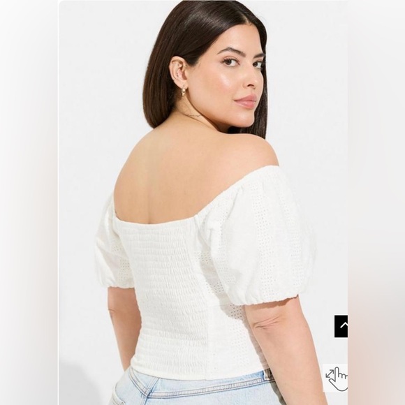Torrid sz 5 Eyelet Cotton Keyhole Off Shoulder Crop Top NWT - Picture 4 of 8